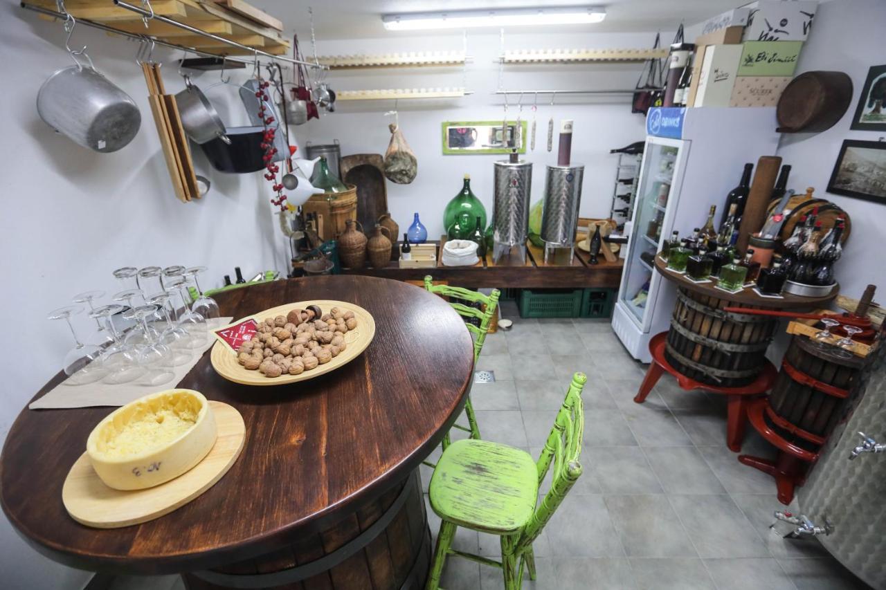 Healthy House Glamping Hotel Koper Ngoại thất bức ảnh