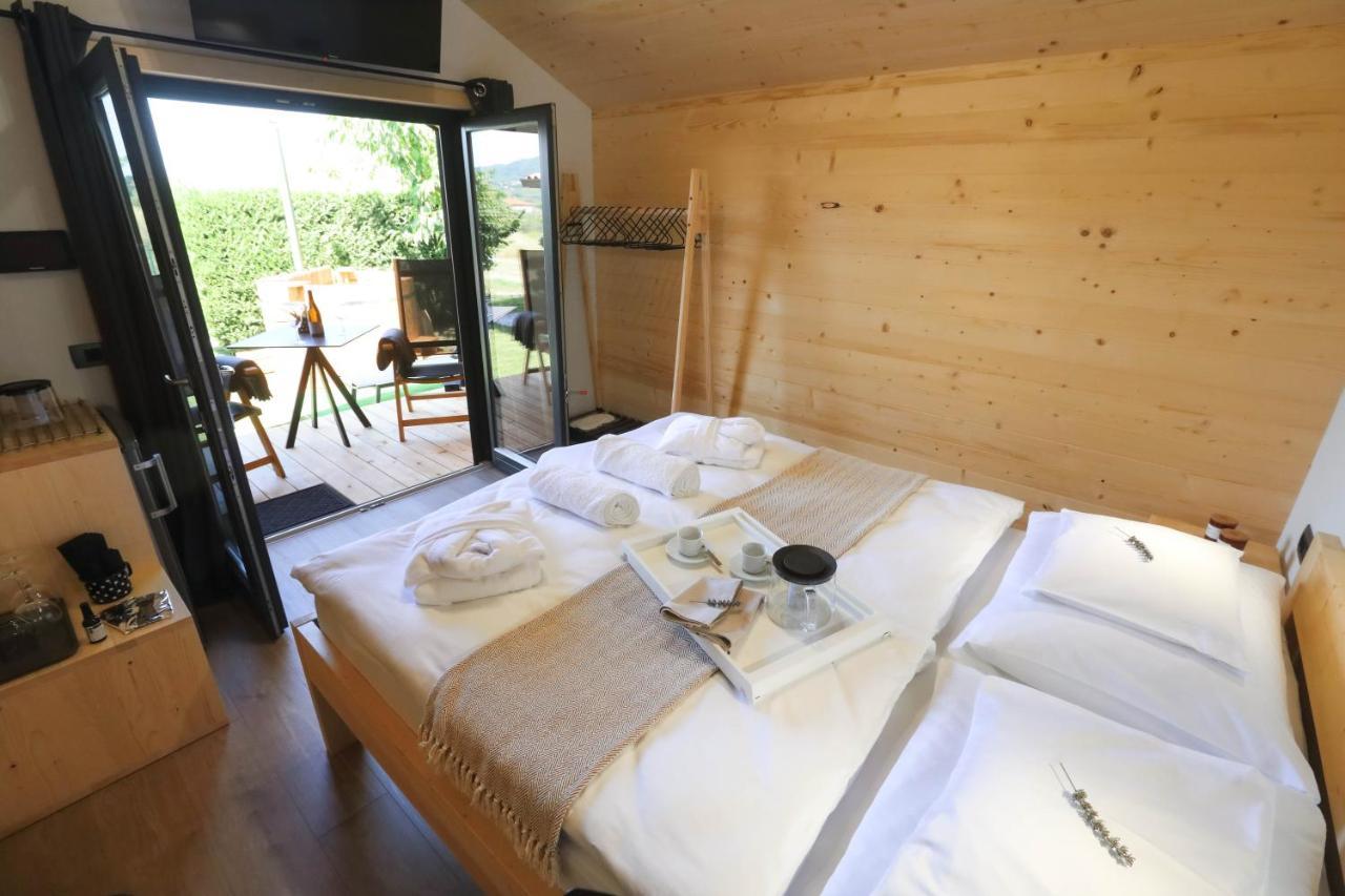 Healthy House Glamping Hotel Koper Ngoại thất bức ảnh